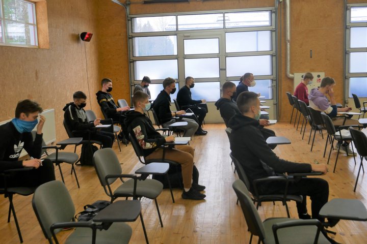 P1070005 (2).JPG