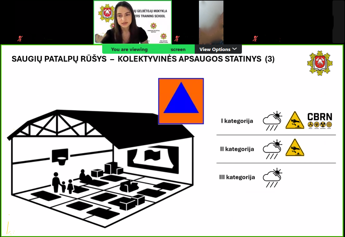 08-11 114 zmoniu.png